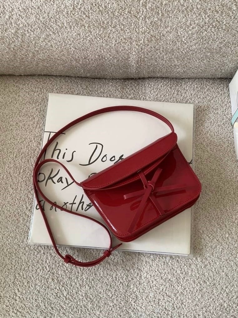 ≪ 2c's ≫ enamel mini shoulder bag