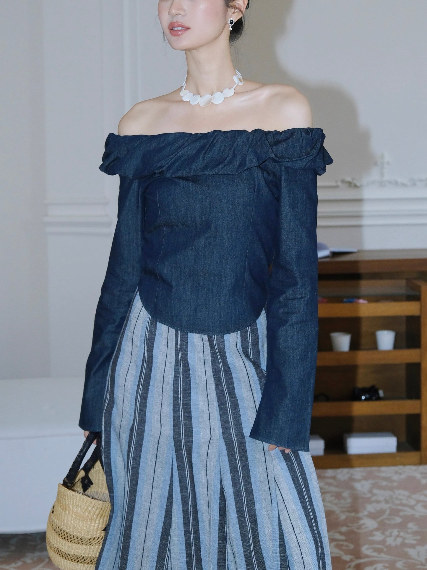 off shoulder denim long sleeves