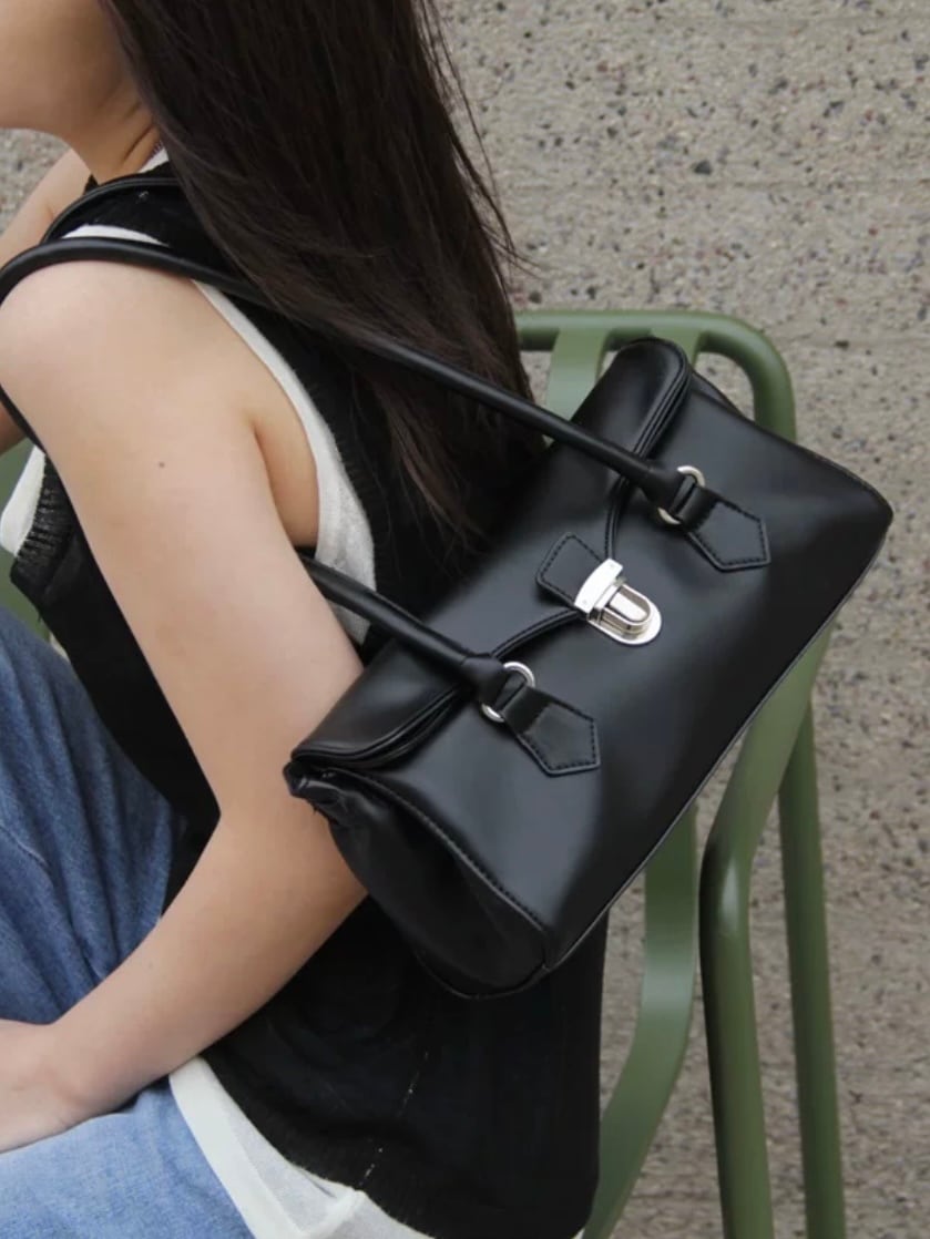 lock black tote bag