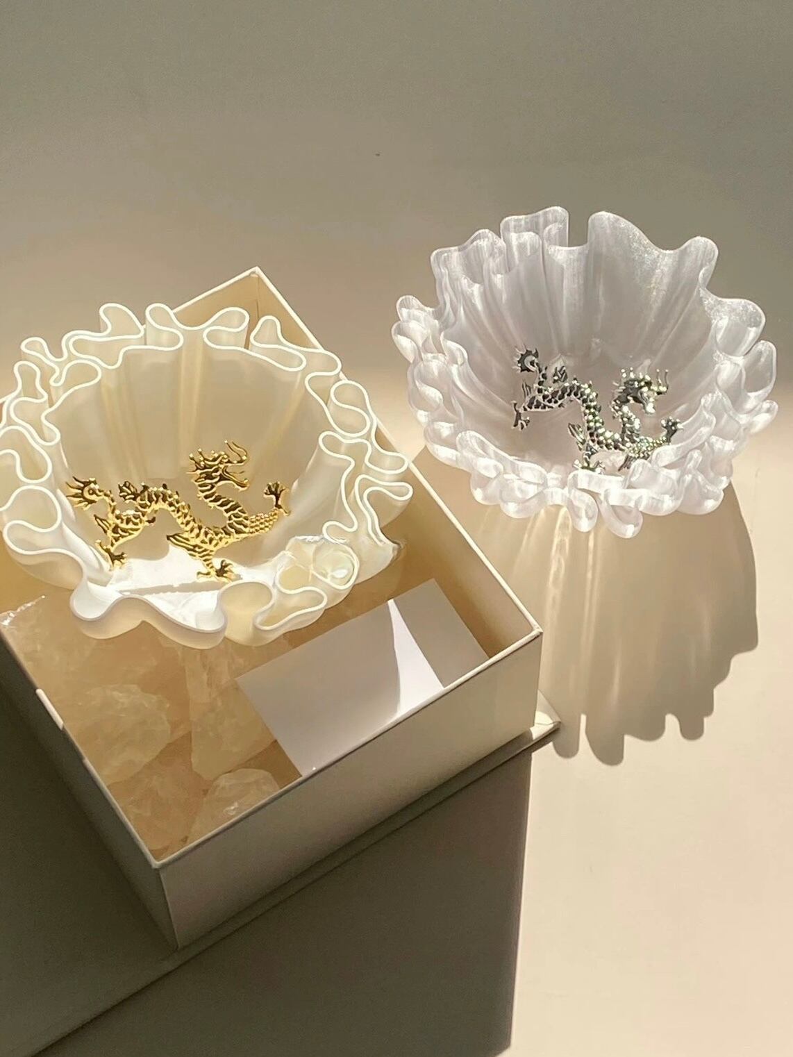 ≪ 2c's ≫ bloom cube tray