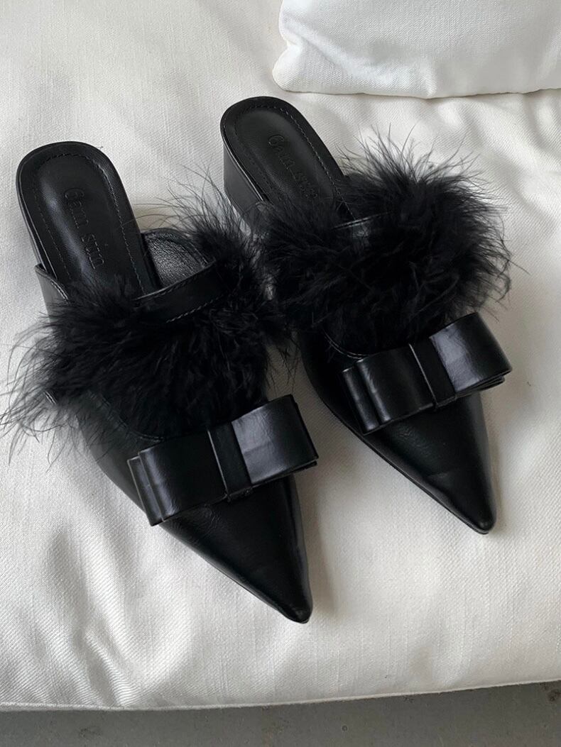 ≪ 2c's ≫ ribbon fur pointed toe